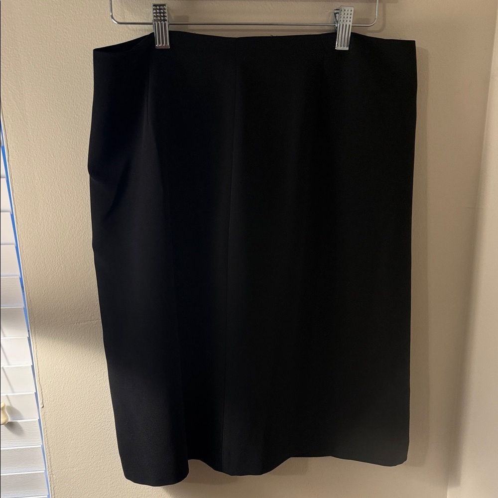 Classic Black Women's Pencil Skirt